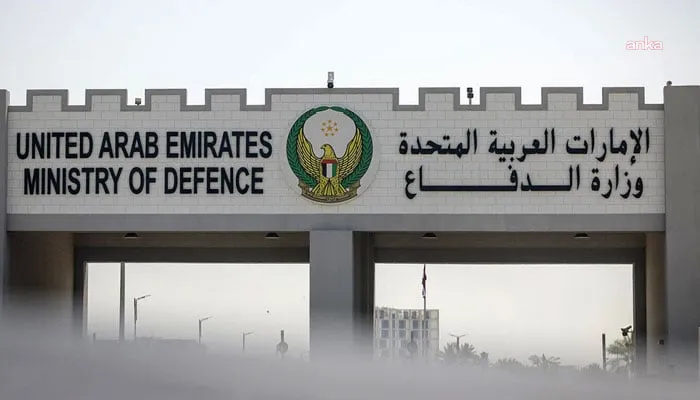 BAE: “Bir balistik füze ve altı İHA ülke içine düştü”